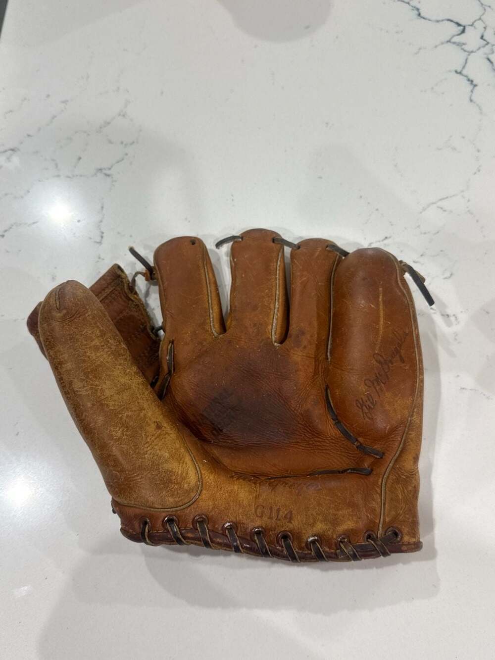 Vintage MacGregor G114 Gil McDougald Personal Model Baseball Glove